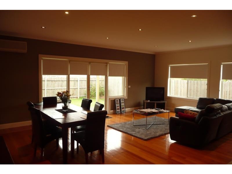 Unit 1/12 b Balmoral Crescent, Bairnsdale VIC 3875