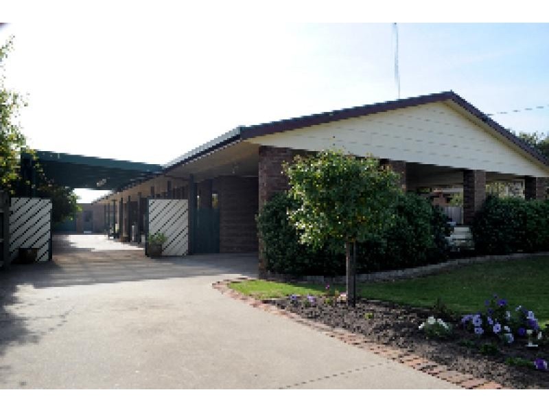 27 Maude Street, Bairnsdale VIC 3875