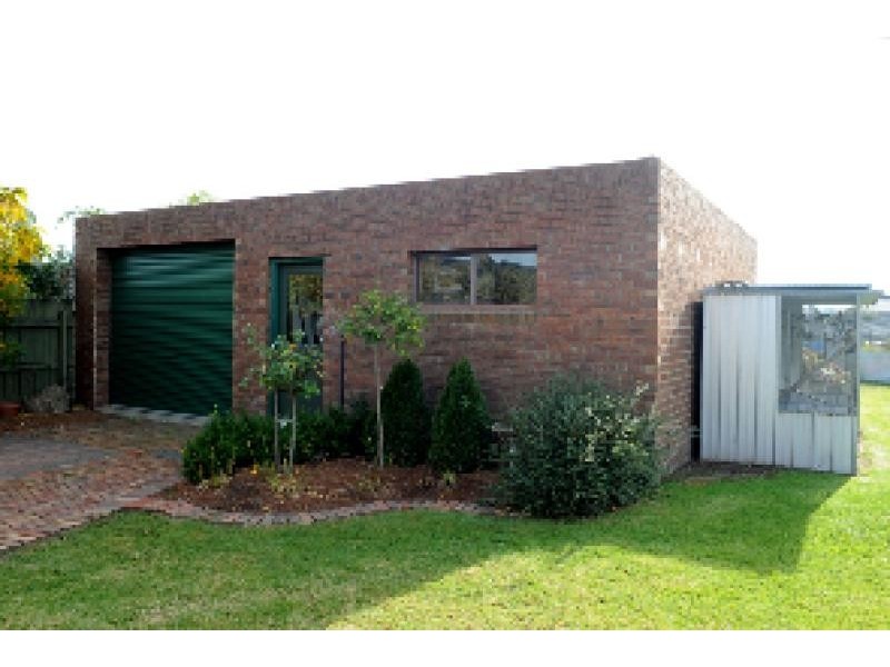27 Maude Street, Bairnsdale VIC 3875