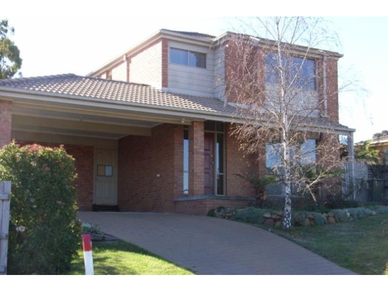 6 Hugh Court, Bairnsdale VIC 3875