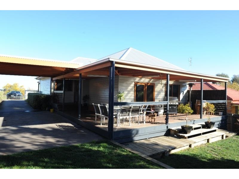 81 Crooke Street, Bairnsdale VIC 3875