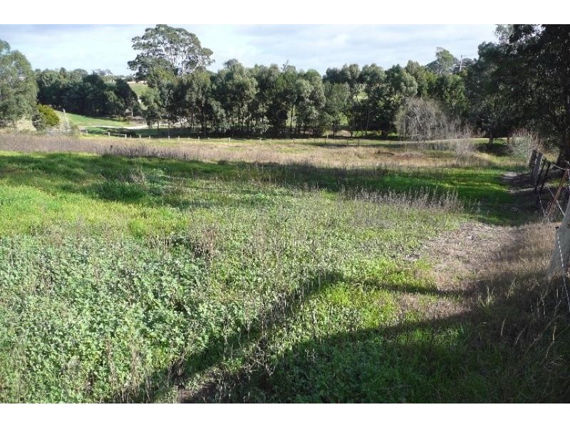 19 Eastwood Road, Bairnsdale VIC 3875