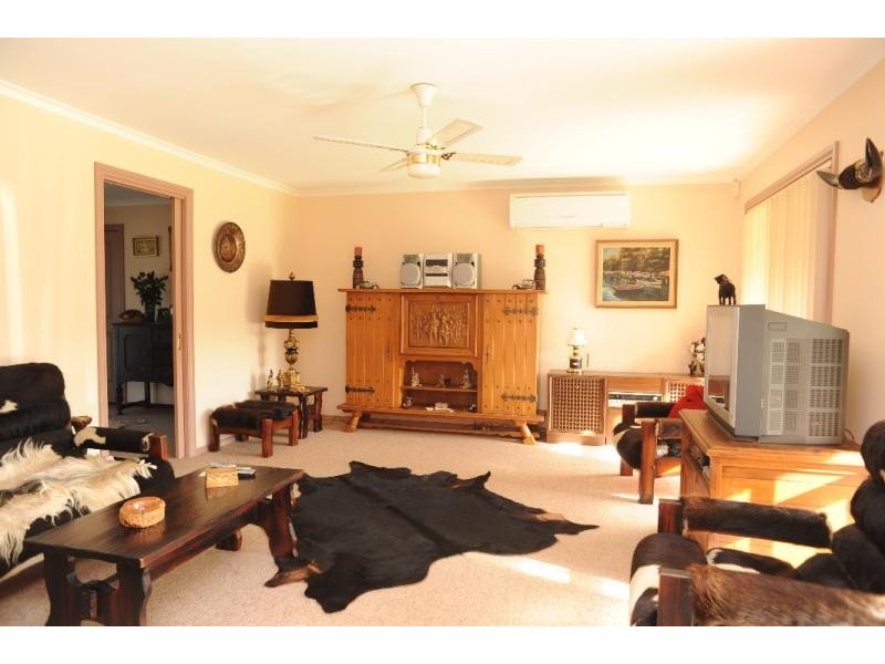9 Timbarra Drive, Bairnsdale VIC 3875