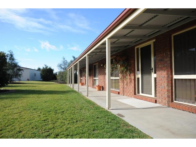 9 Timbarra Drive, Bairnsdale VIC 3875