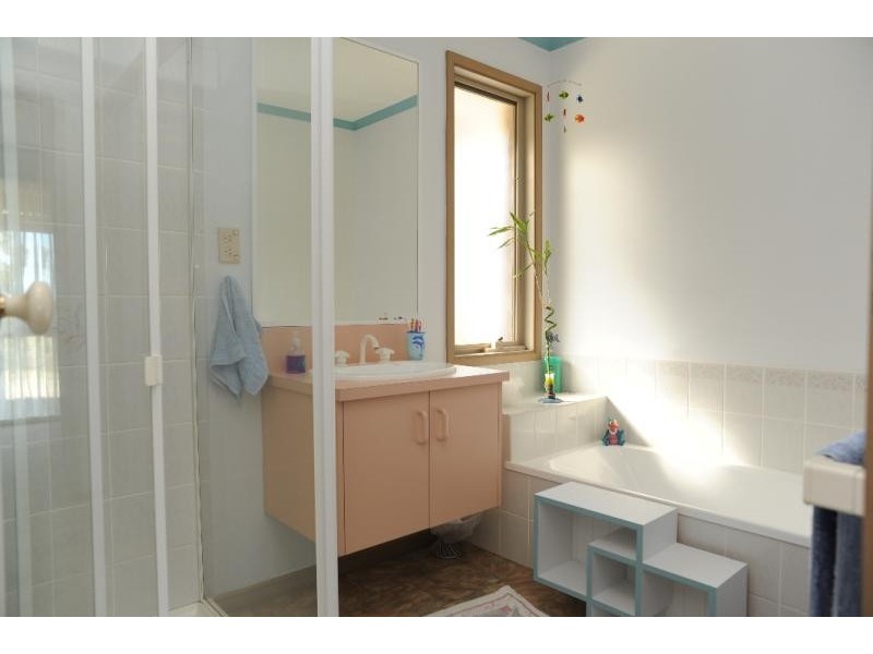 27 Cousins Court, Sarsfield VIC 3875