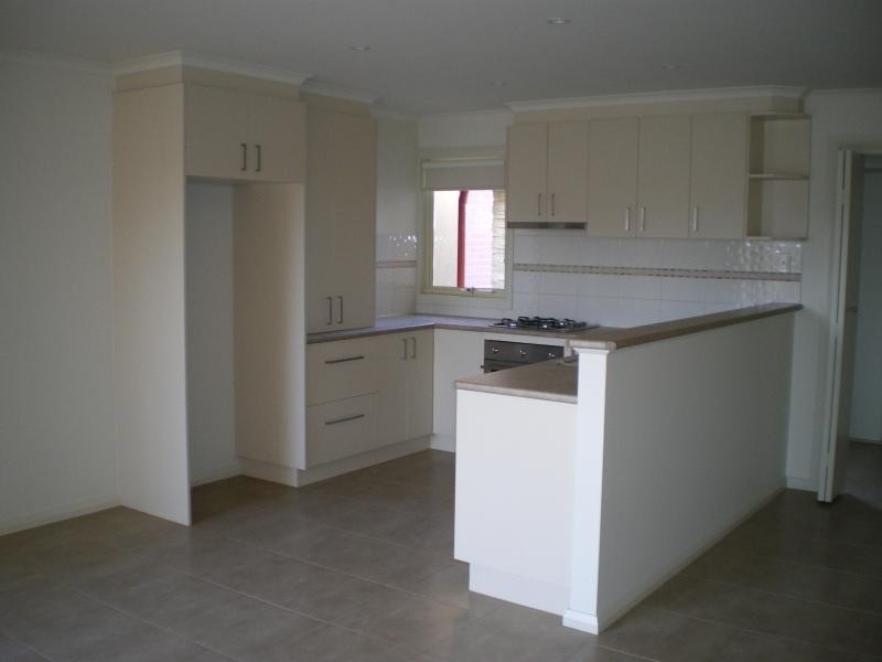 Unit 1/20 Deakin Avenue, Bairnsdale VIC 3875