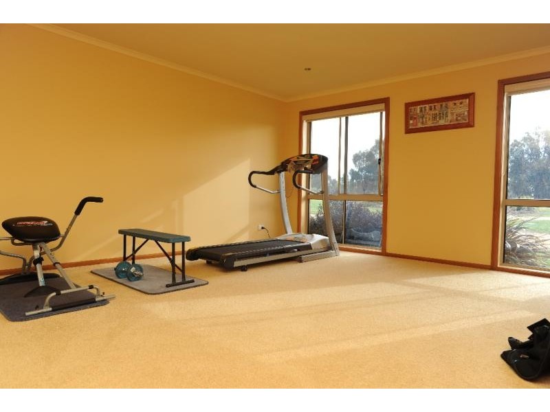 45 Boyd Court, Eagle Point VIC 3878