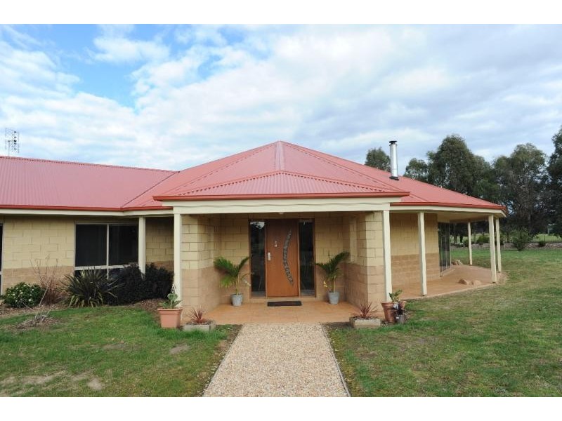 45 Boyd Court, Eagle Point VIC 3878