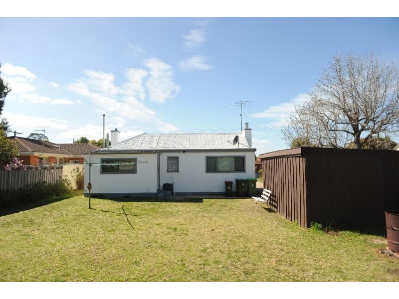 18 Ligar Street, Bairnsdale VIC 3875