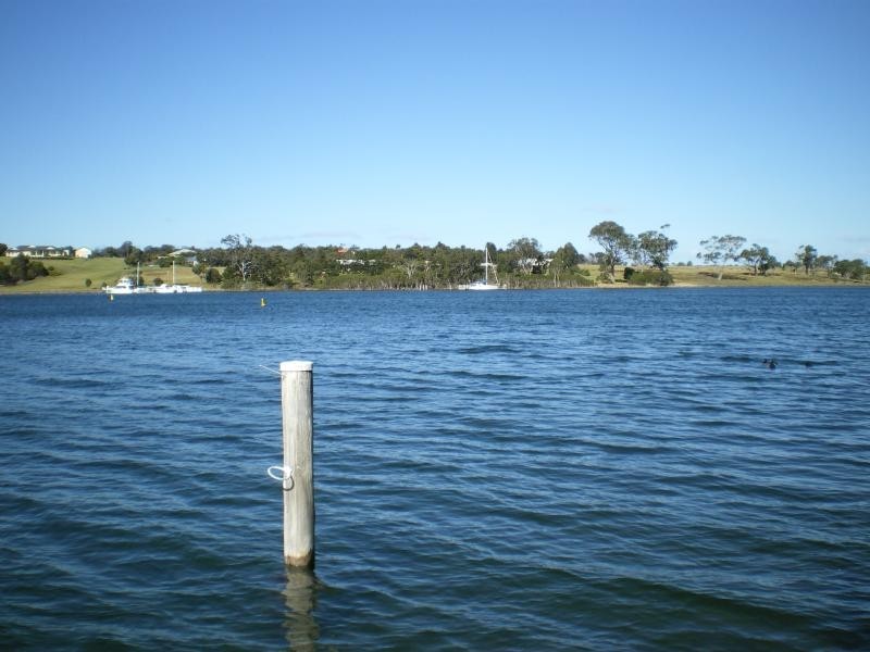 206 Jones Rd, Eagle Point VIC 3878