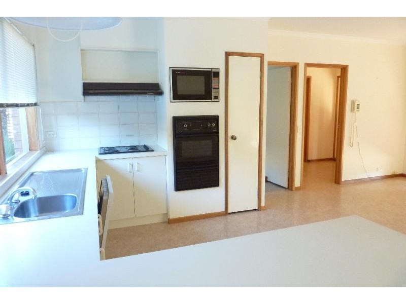 6 Hugh Court, Bairnsdale VIC 3875