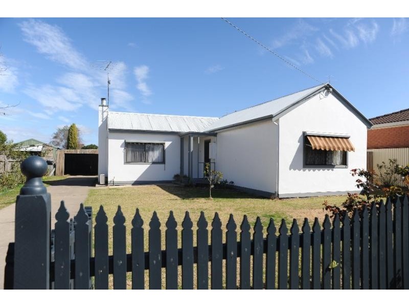 18 Ligar Street, Bairnsdale VIC 3875