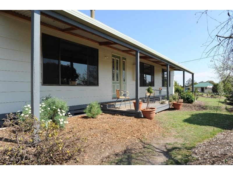 6 Upland Street, Lindenow South VIC 3875