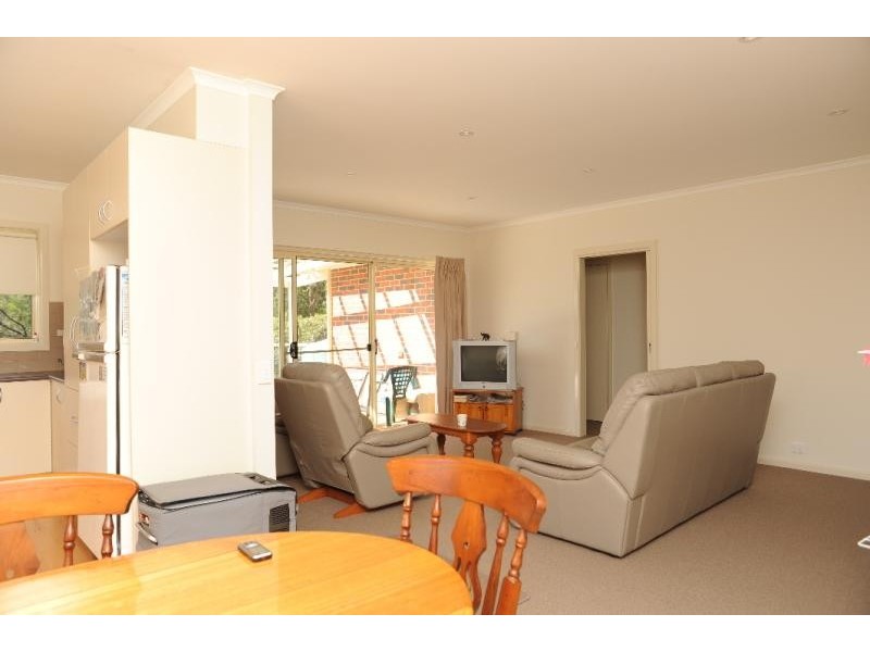 75 Harnham Drive, Bairnsdale VIC 3875