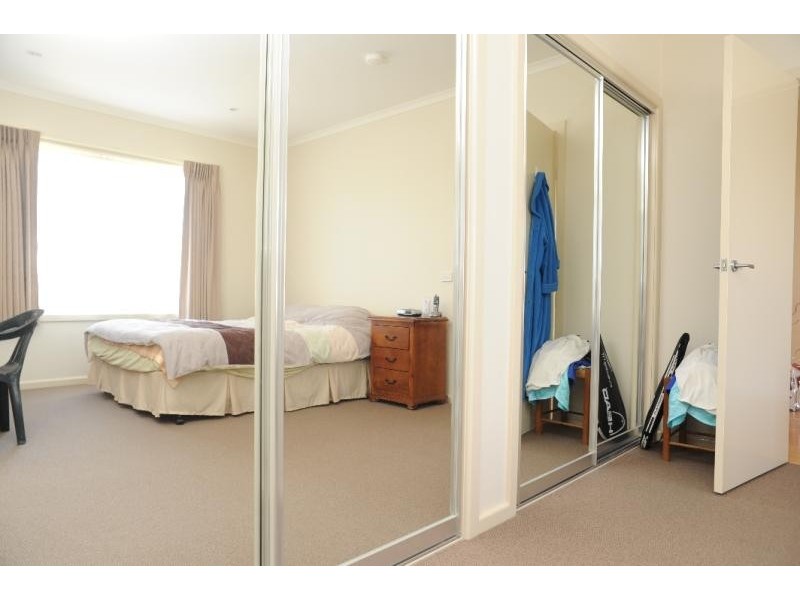 75 Harnham Drive, Bairnsdale VIC 3875