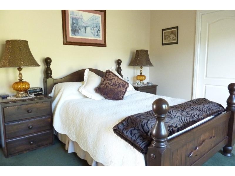 1 Simpsons Drive, Newlands Arm VIC 3875