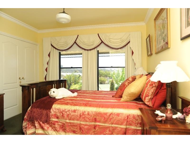 1 Simpsons Drive, Newlands Arm VIC 3875