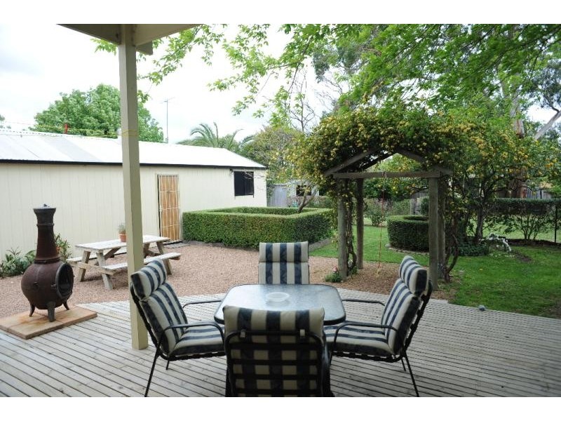 39 Murphy Street, Bairnsdale VIC 3875
