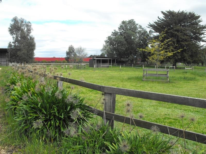 105 Woodglen Road, Woodglen VIC 3875