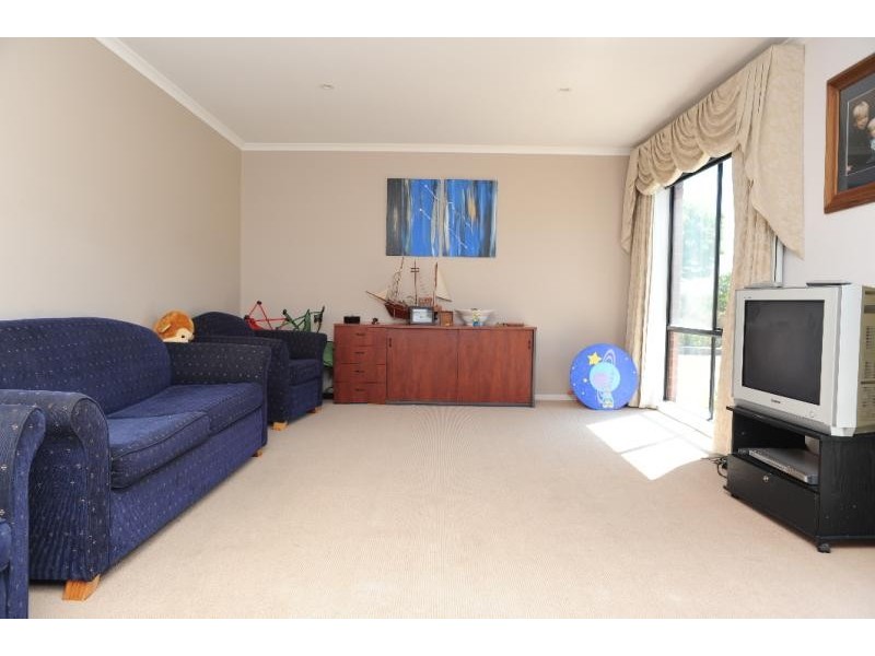 5 Howitt Avenue, Bairnsdale VIC 3875