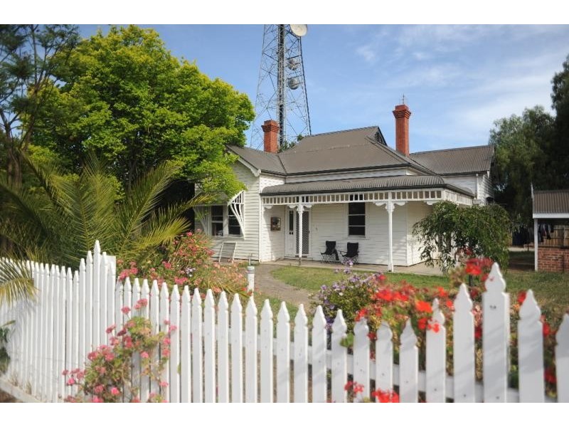 71 Francis Street, Bairnsdale VIC 3875