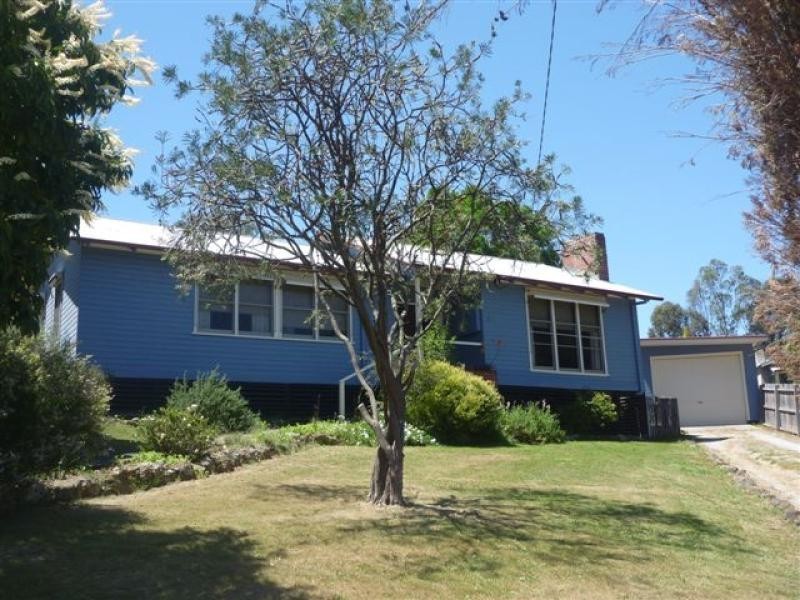 20 Woodgates Road, Buchan VIC 3885