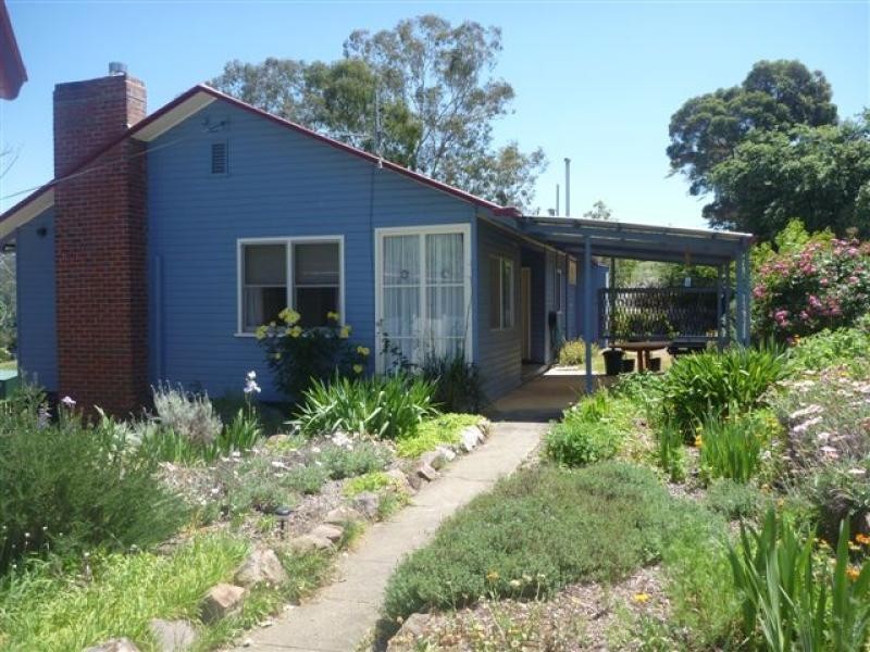 20 Woodgates Road, Buchan VIC 3885