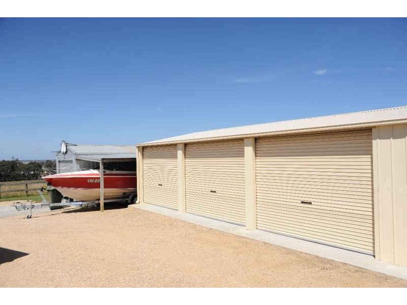 25 Balfours Road, Bairnsdale VIC 3875