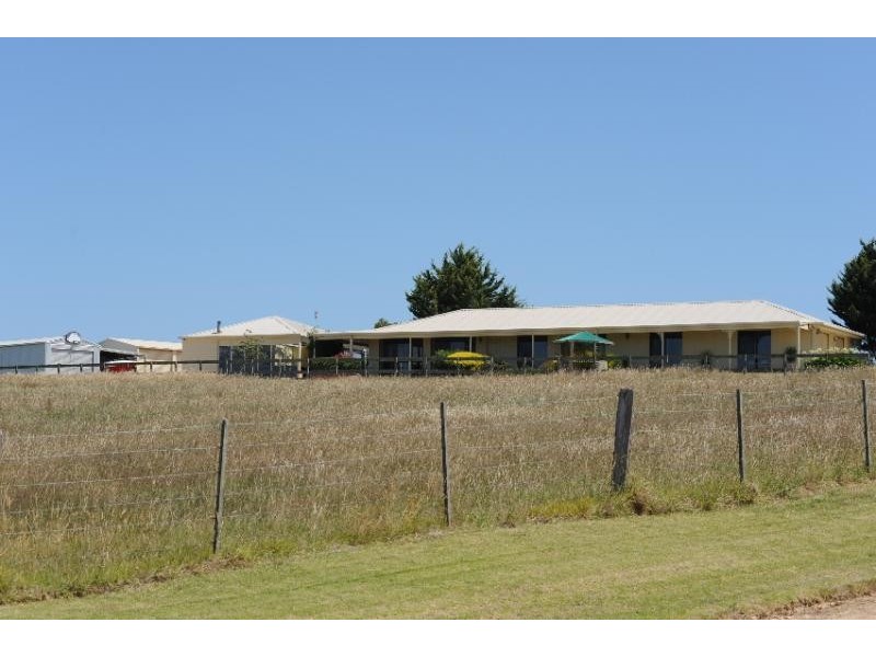 25 Balfours Road, Bairnsdale VIC 3875