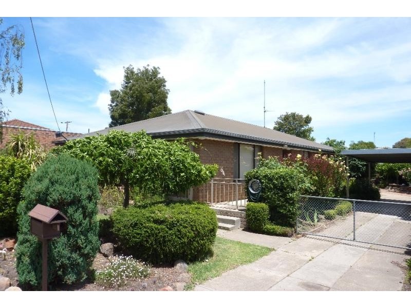 80 Ballantine Street, Bairnsdale VIC 3875