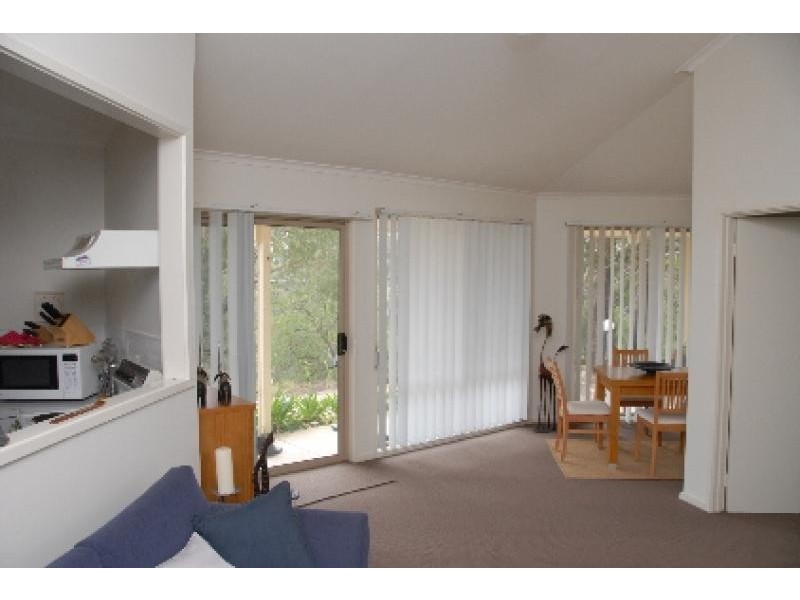 28 Beach Road, Metung VIC 3904