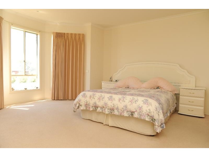 19 Wilpena Court, Bairnsdale VIC 3875