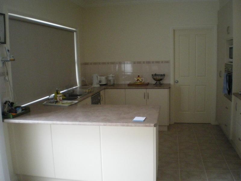 Unit B/57 Balmoral Crescent, Bairnsdale VIC 3875