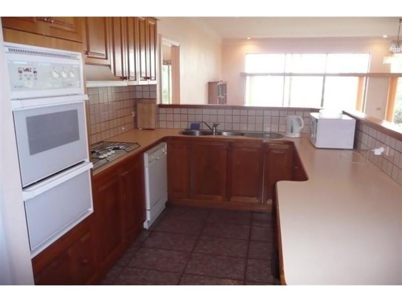 219 Bay Road, Eagle Point VIC 3878