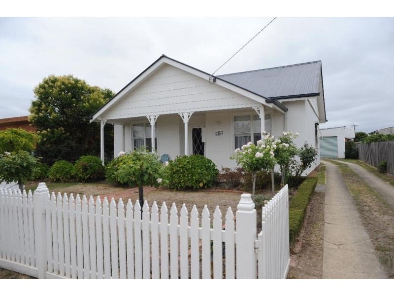 8 Anderson Street, Bairnsdale VIC 3875