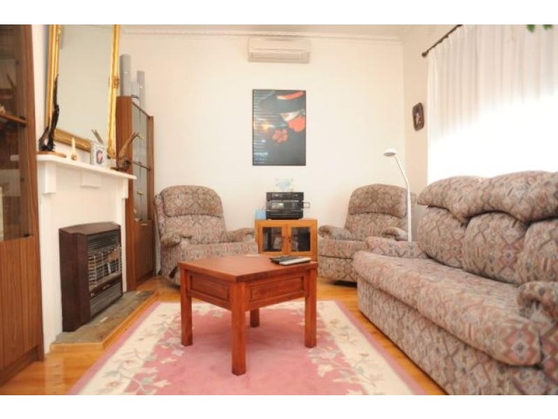 8 Anderson Street, Bairnsdale VIC 3875