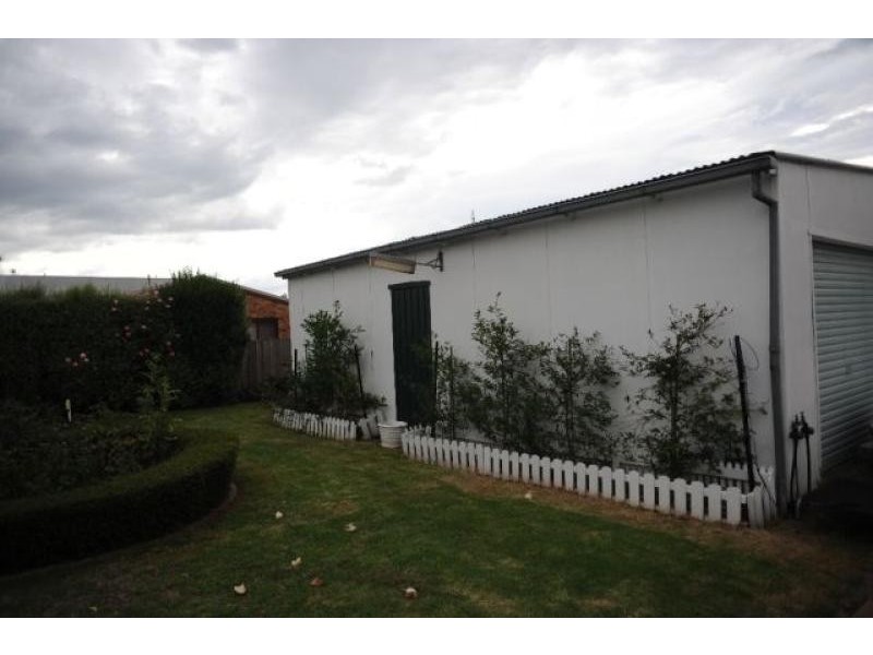 8 Anderson Street, Bairnsdale VIC 3875