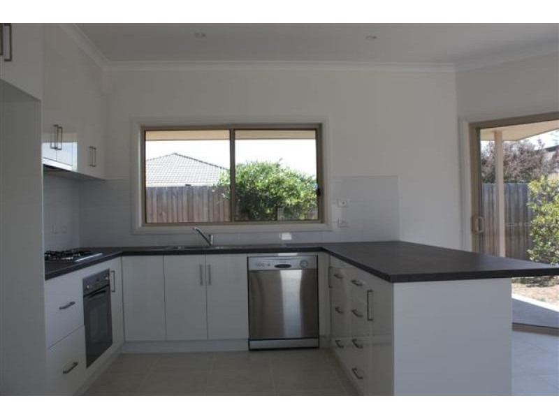 Unit 2/14 Georgia Court, Bairnsdale VIC 3875