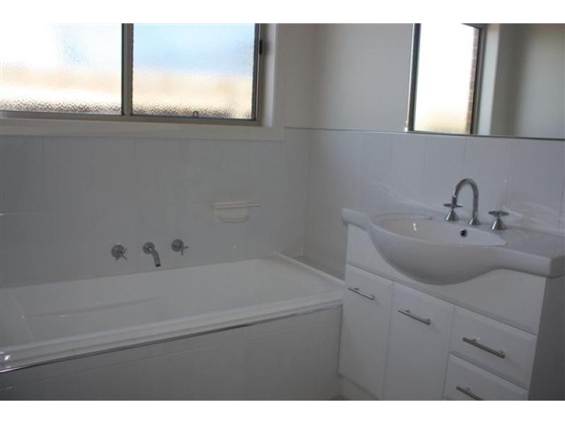 Unit 2/14 Georgia Court, Bairnsdale VIC 3875