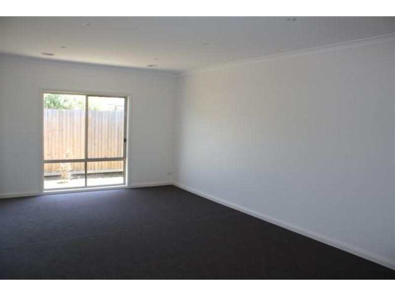Unit 2/14 Georgia Court, Bairnsdale VIC 3875