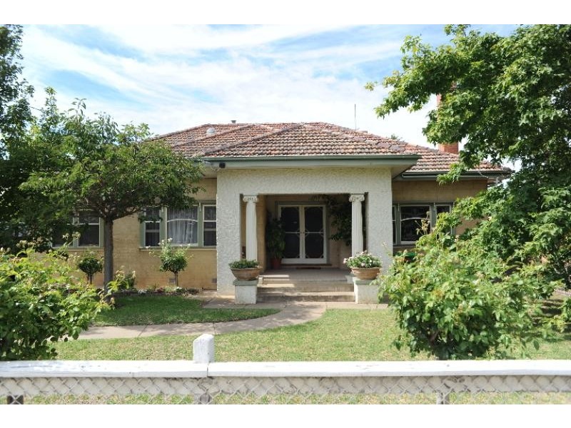 309 Main Street, Bairnsdale VIC 3875