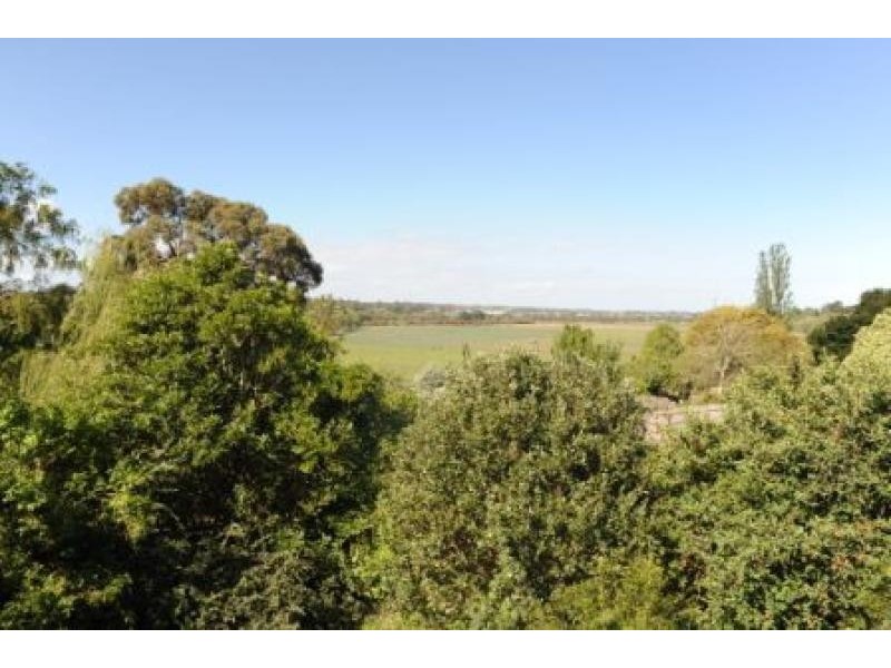 17 Bredt Street, Bairnsdale VIC 3875