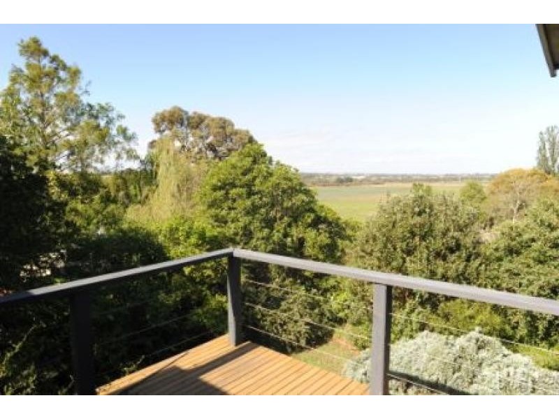 17 Bredt Street, Bairnsdale VIC 3875