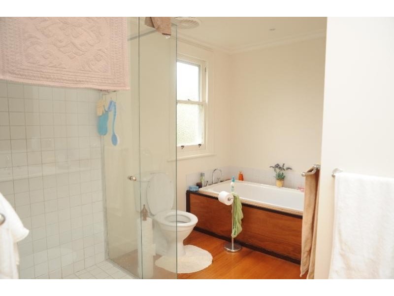 32 Pearson Street, Bairnsdale VIC 3875