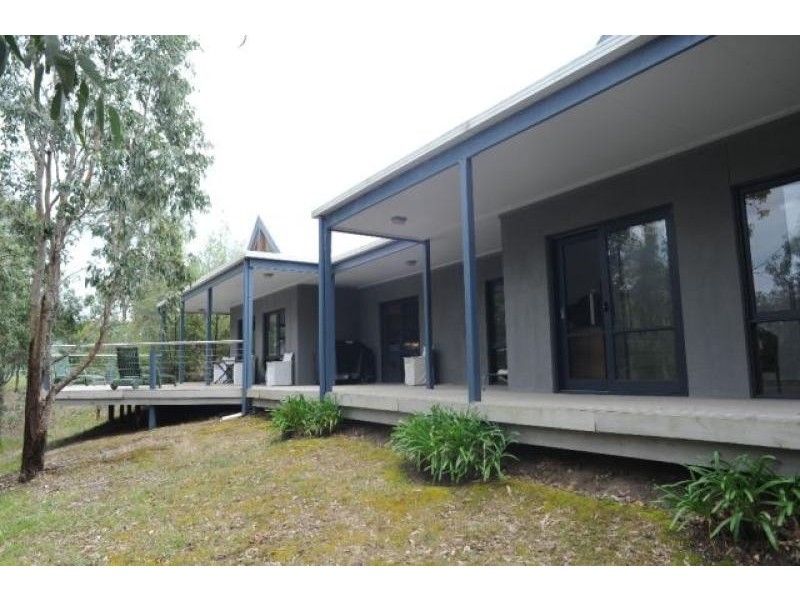 90 Matheson Road Eagle Point, Bairnsdale VIC 3875