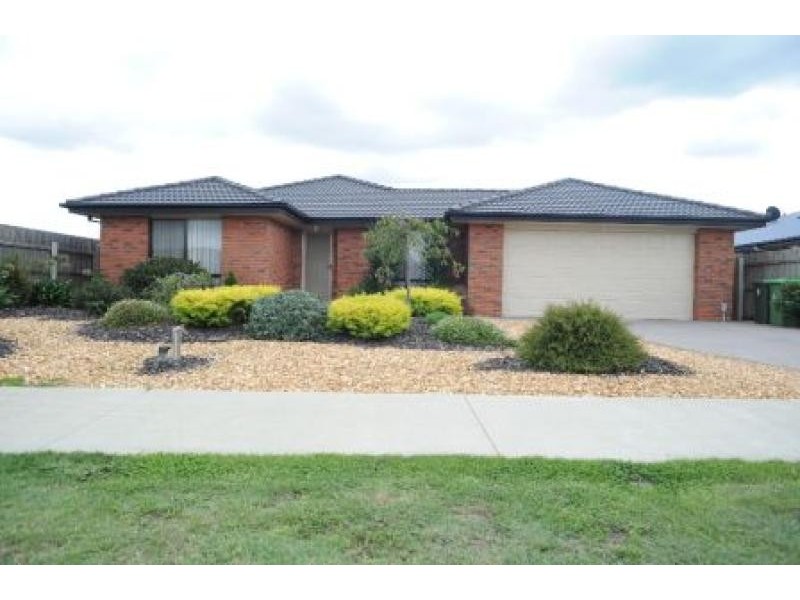 4 Deakin Avenue, Bairnsdale VIC 3875