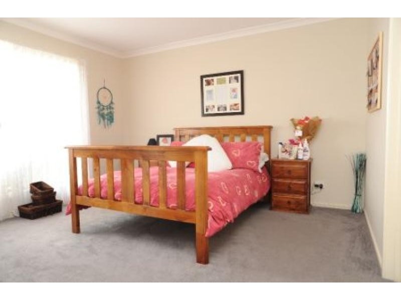 4 Deakin Avenue, Bairnsdale VIC 3875