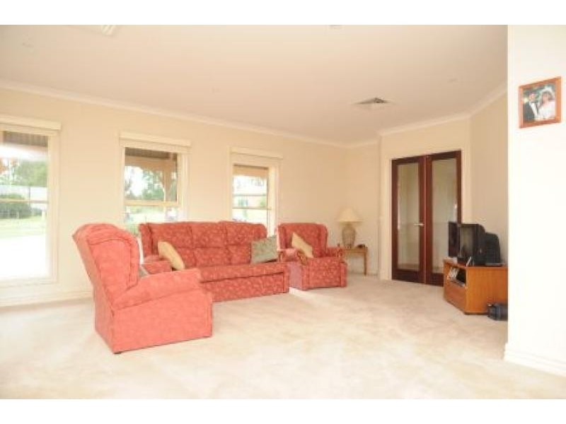 Bairnsdale VIC 3875