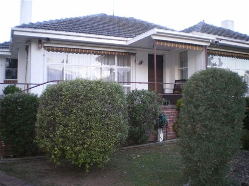 17 McEacharn Street, Bairnsdale VIC 3875