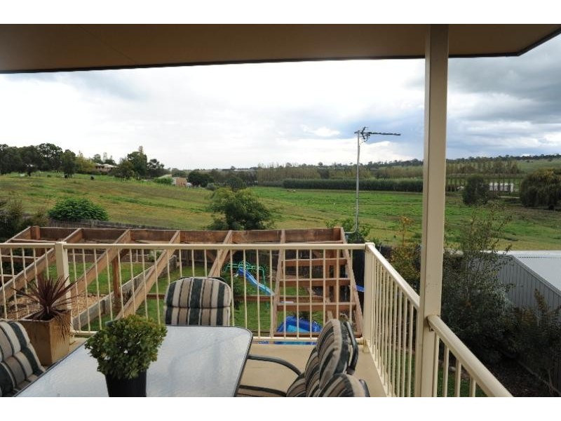 14 Bredt Street, Bairnsdale VIC 3875